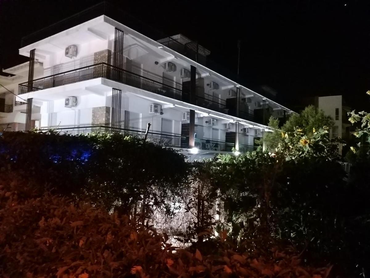 Samakovlis Apartments Nea Michaniona Exteriör bild